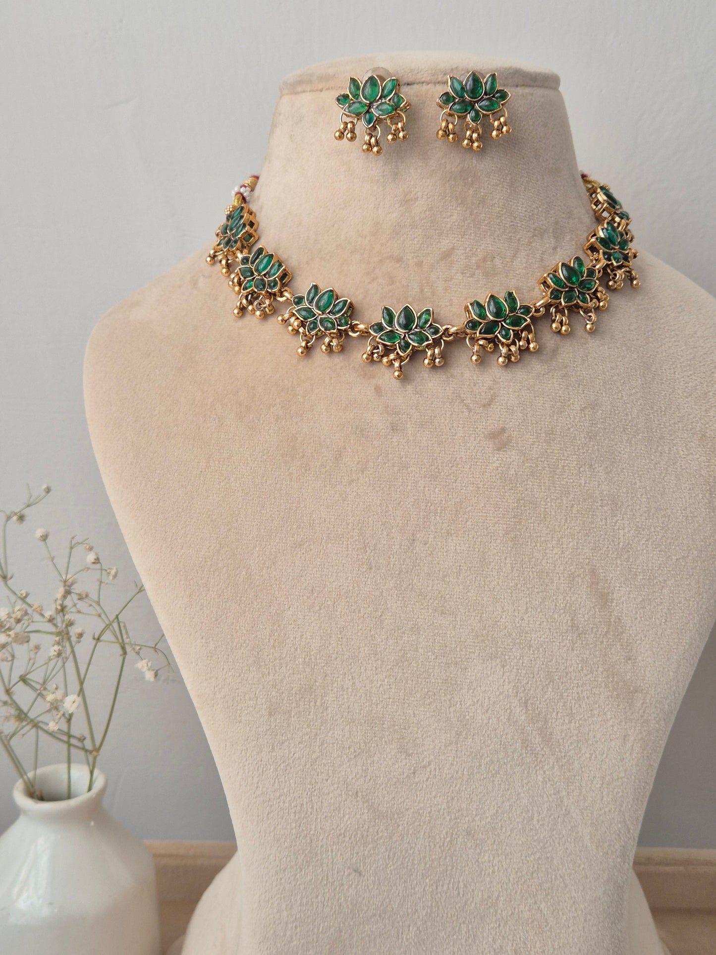 Qadira Necklace Set