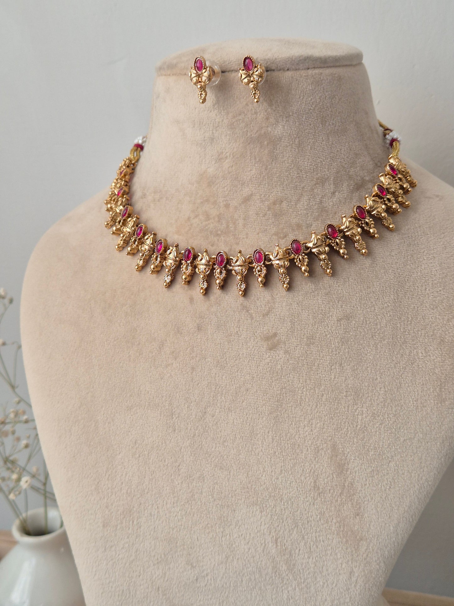 Wriddhi Necklace Set