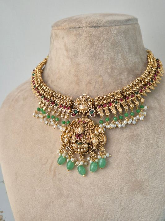Gauhar Necklace Set