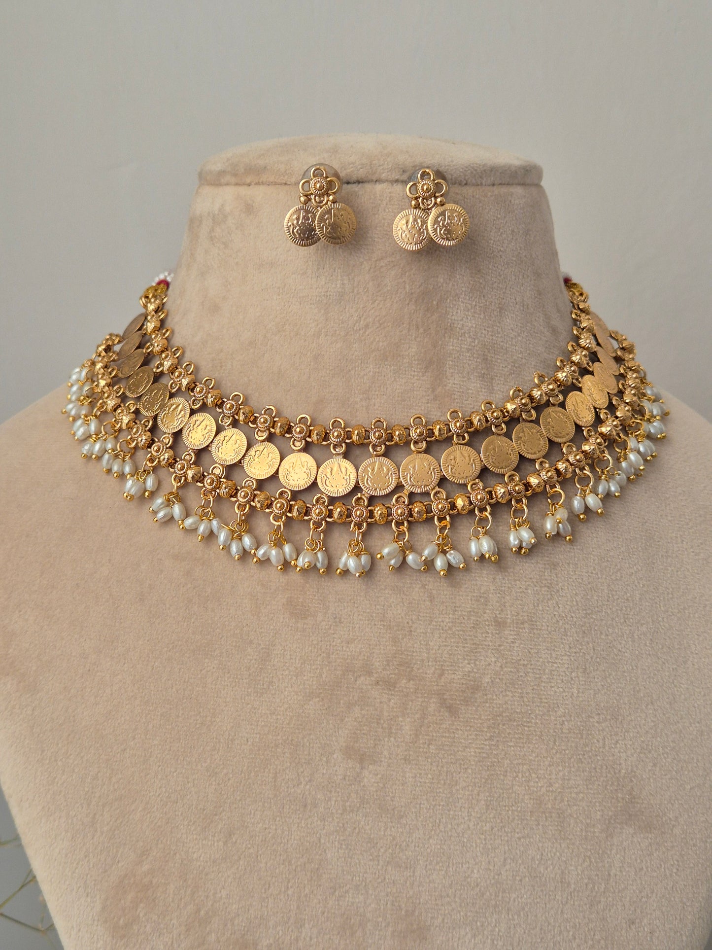 Parineeta Necklace Set