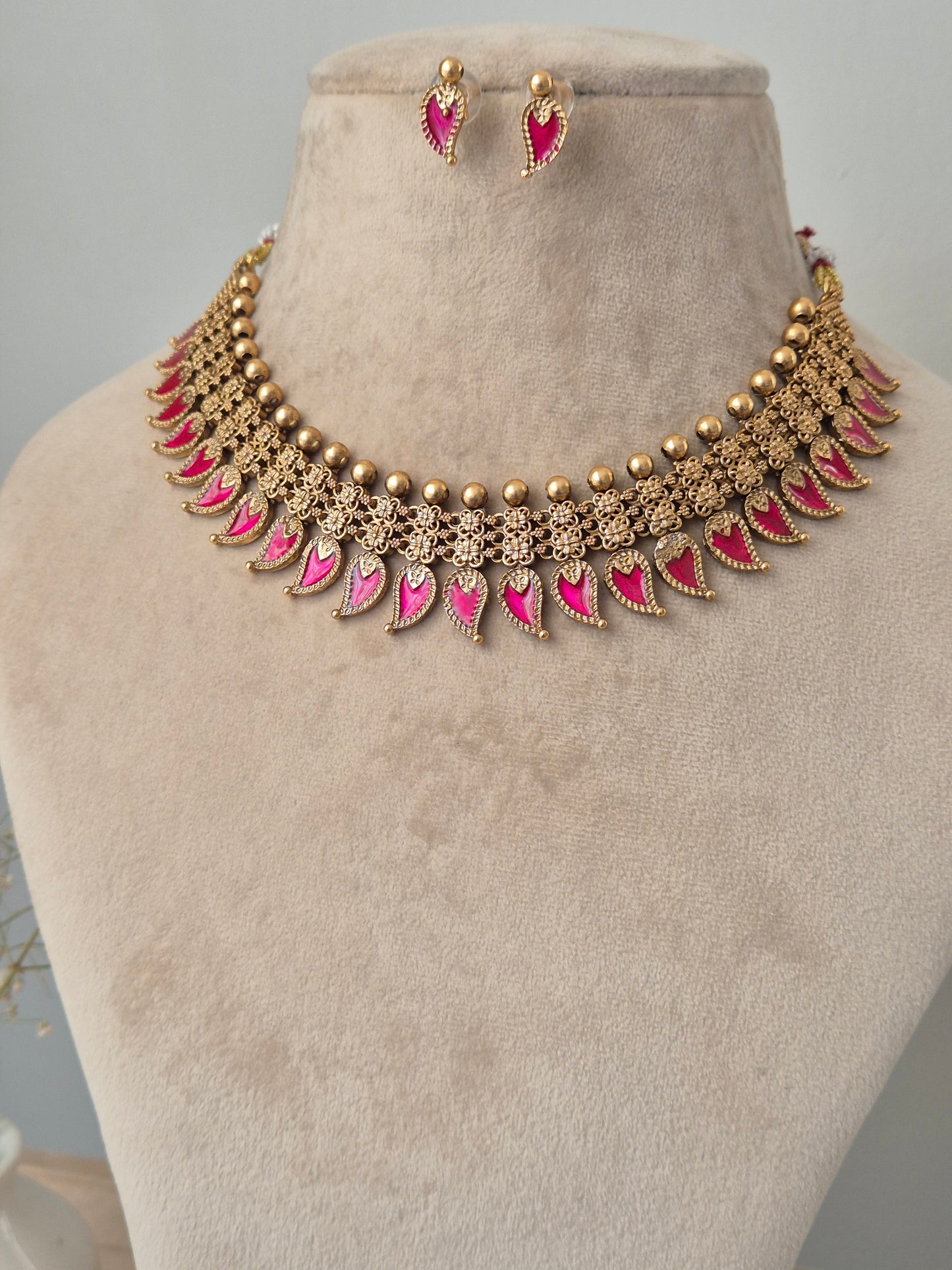 Zahira Necklace Set