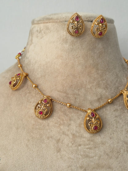 Barnali Necklace Set