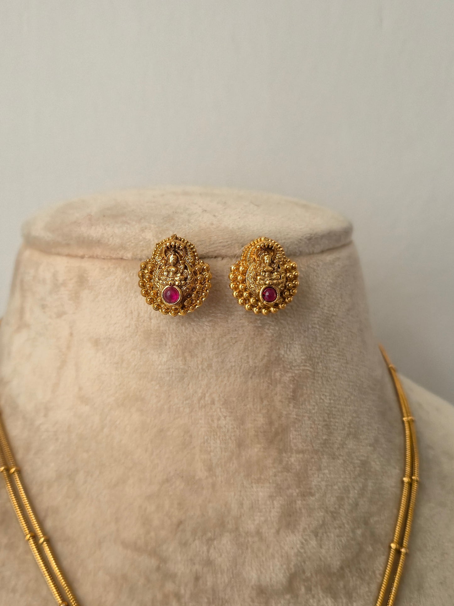 Bhrami Necklace Set