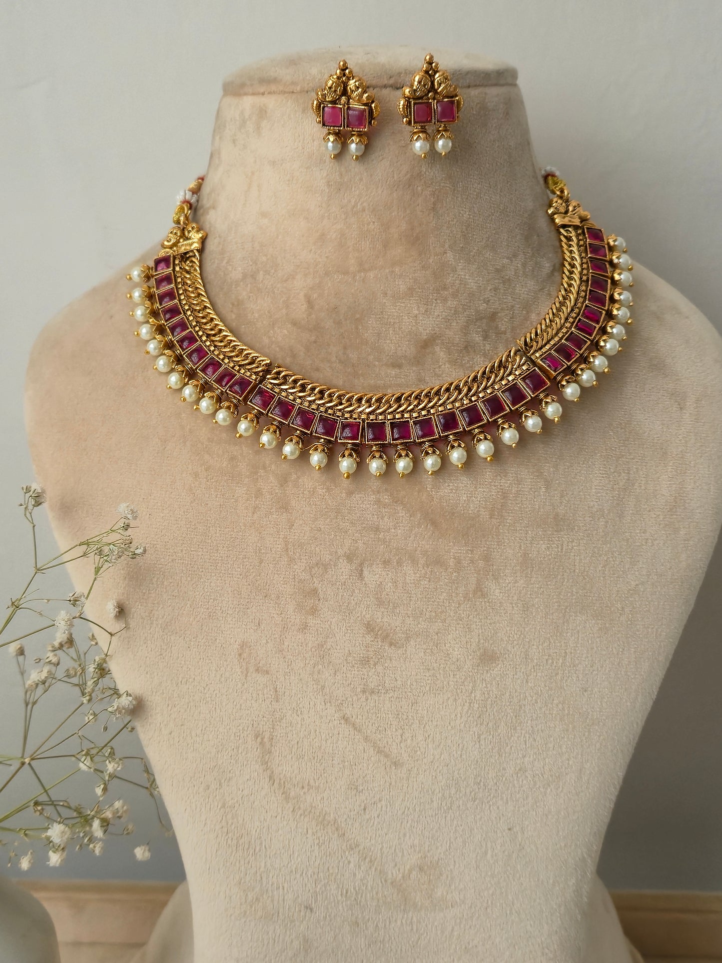 Bipasha Necklace Set