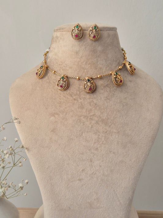 Zalak Necklace Set