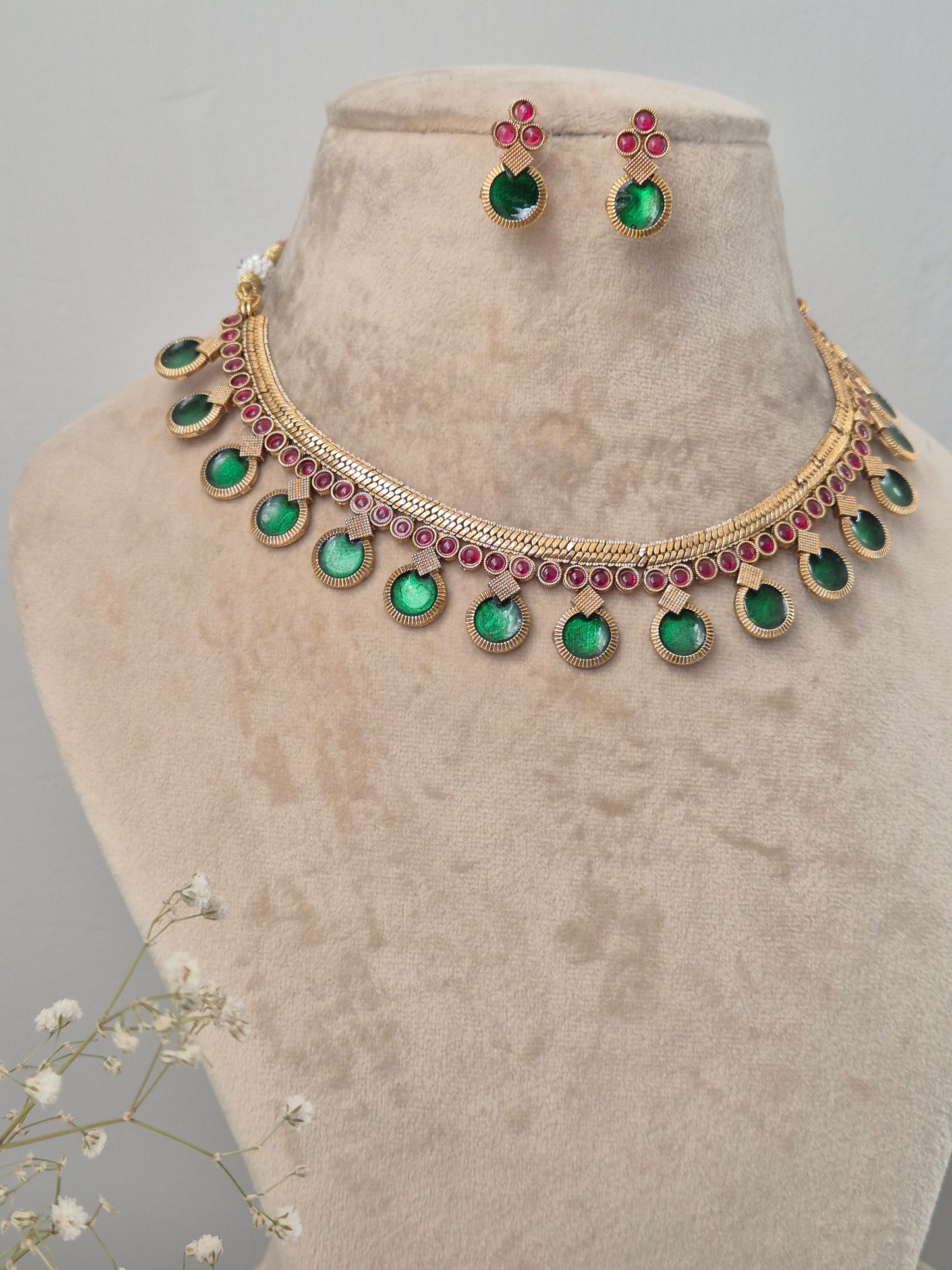 Kajri Necklace Set