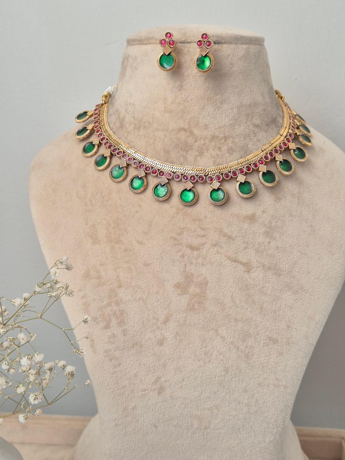 Kajri Necklace Set