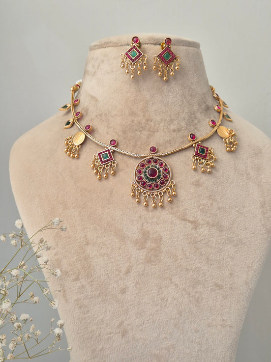 Chanda Necklace Set