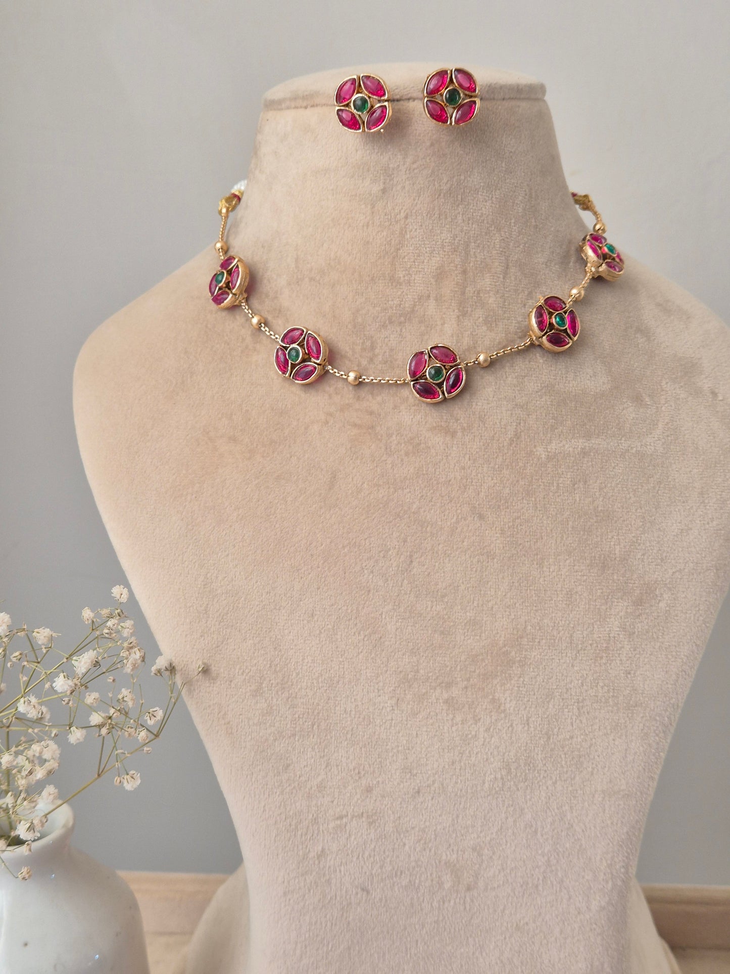 Ibha Necklace Set