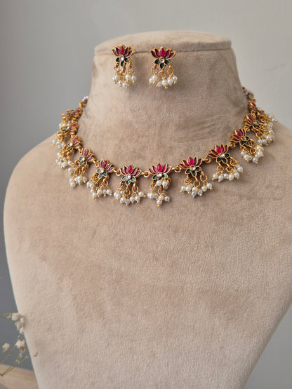 Nalin Necklace Set