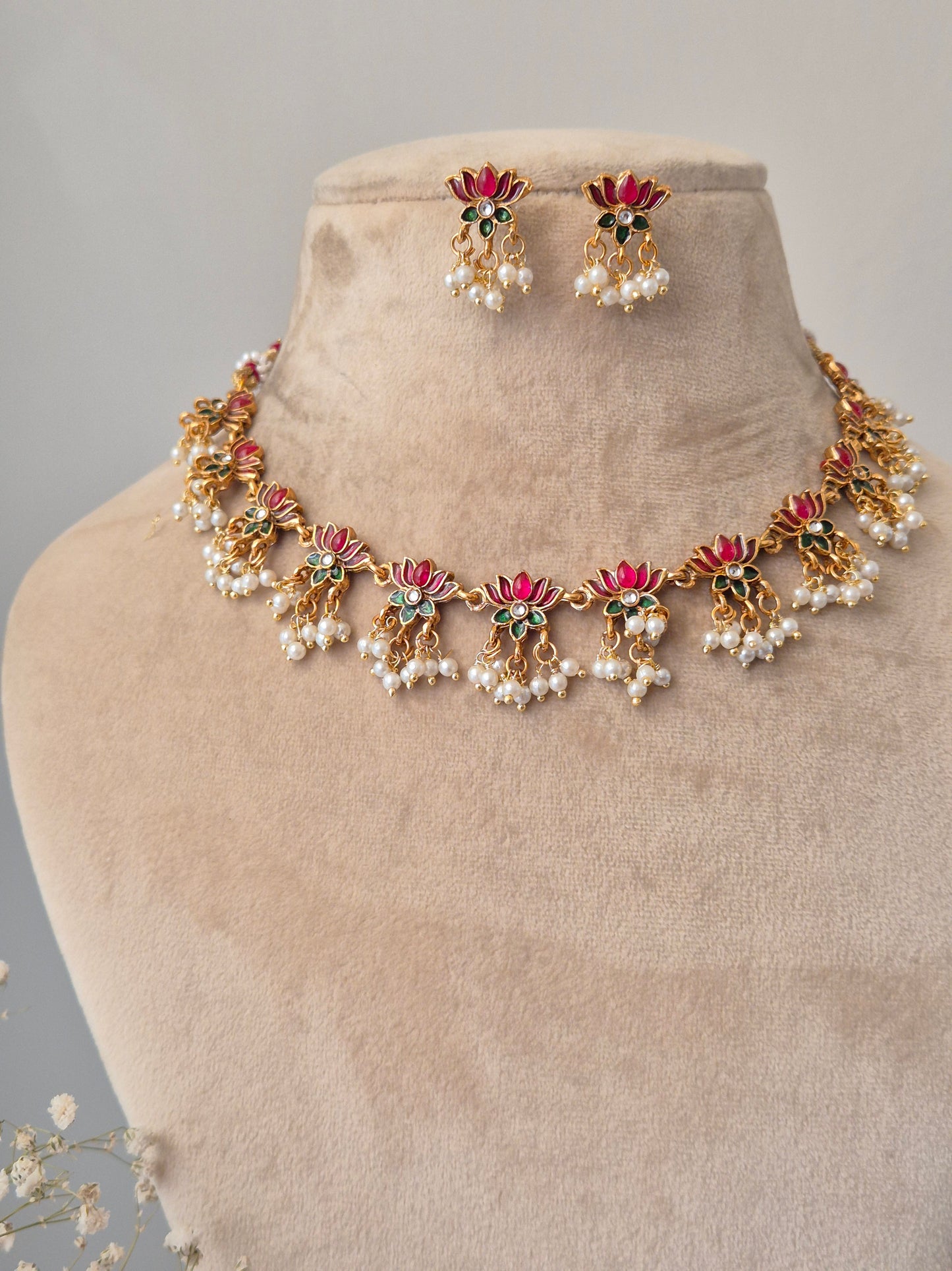 Nalin Necklace Set