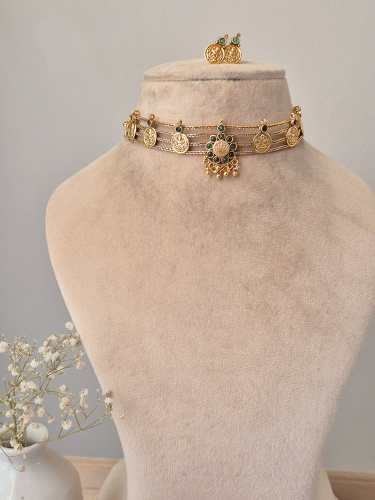 Amala Choker Set
