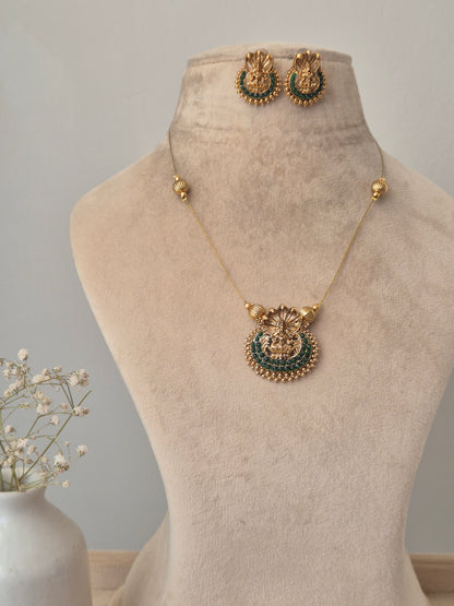 Swarnika Invisible Chain Necklace Set