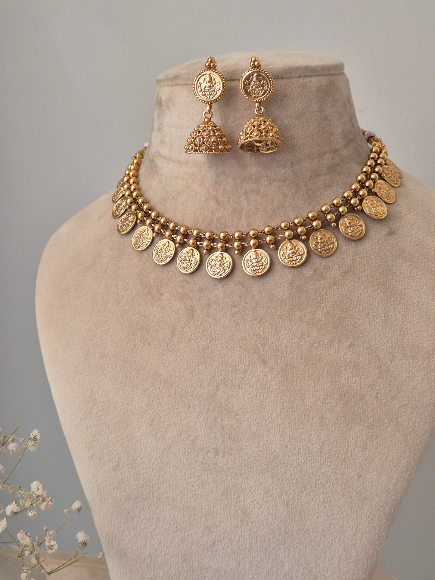Omita Necklace Set