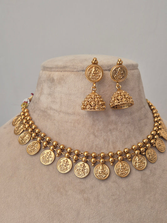 Omita Necklace Set
