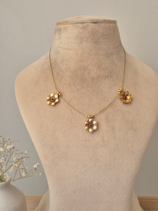 Zahra Invisible Chain Necklace