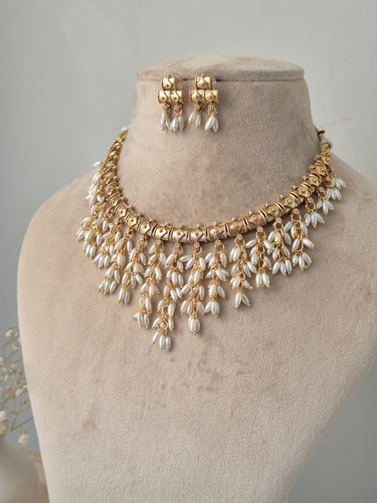 Feshikha Necklace Set
