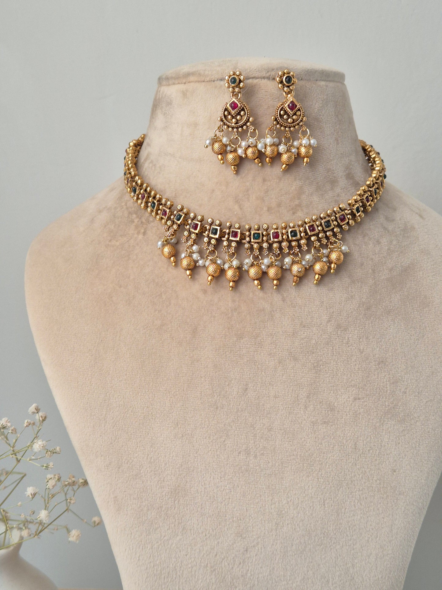 Teertha Necklace Set
