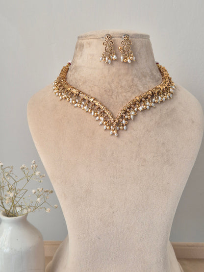 Tanvija Necklace Set