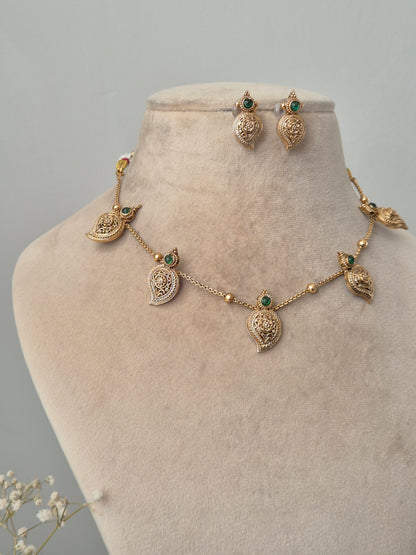 Zaina Necklace Set