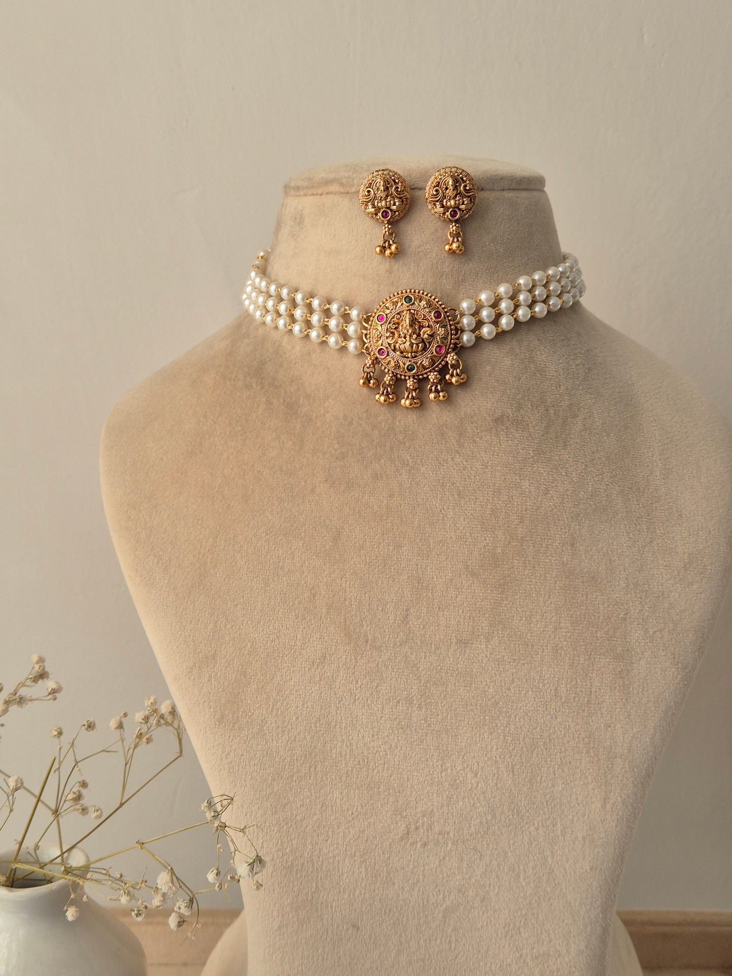 Rajlakshmi Choker Set