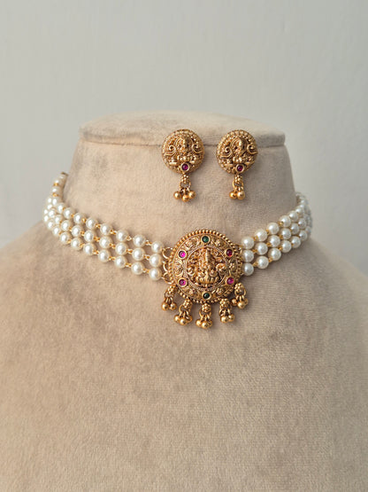 Rajlakshmi Choker Set