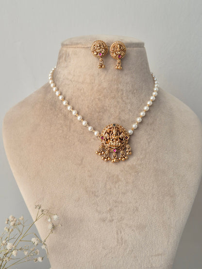 Truti Necklace Set