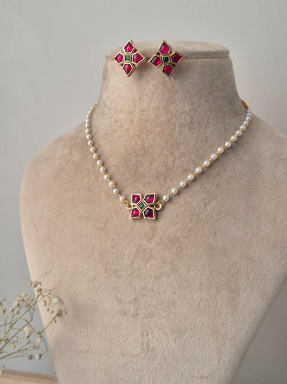 Tripti Necklace Set