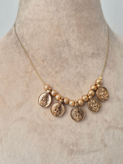 Paravi Invisible Chain Necklace