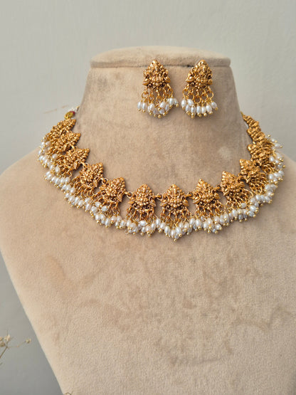 Vaya Necklace Set