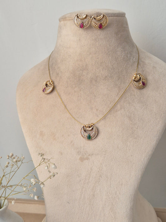 Tavira Invisible Chain Necklace Set