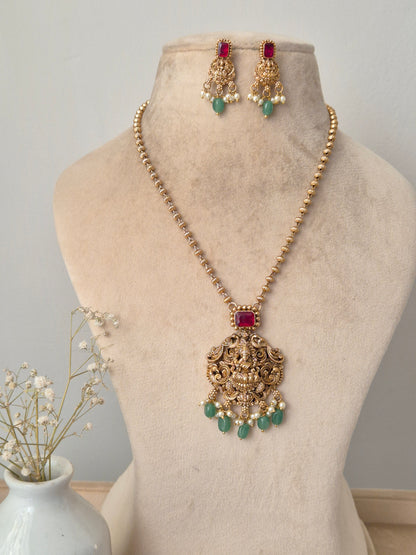 Triveni Necklace Set