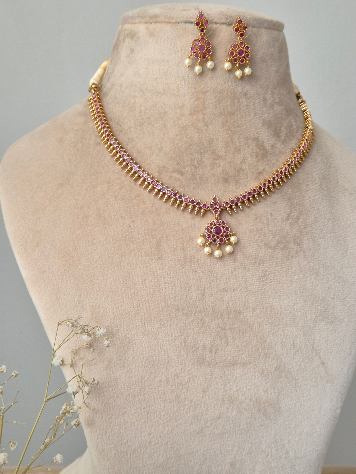 Varidhi Necklace Set