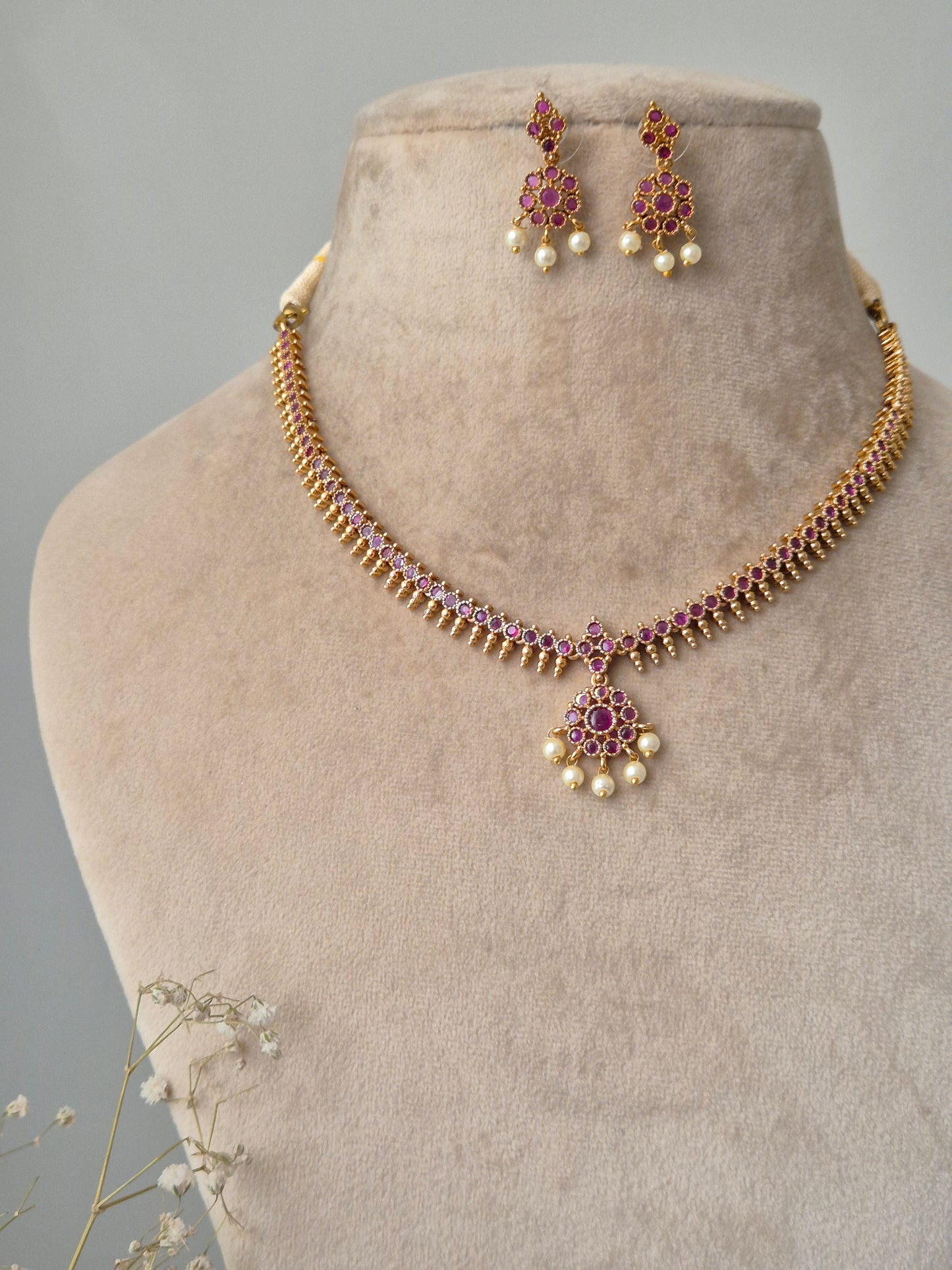 Varidhi Necklace Set