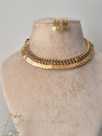 Vasti Necklace Set