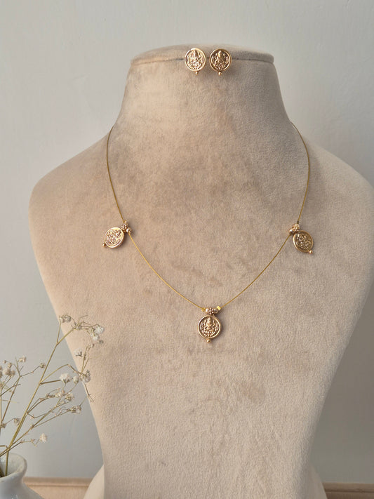 Badrika Invisible Chain Necklace Set