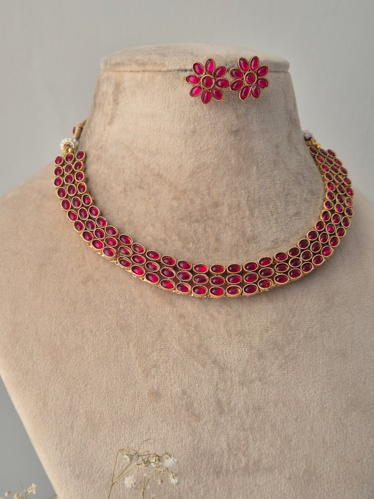 Viara Necklace Set