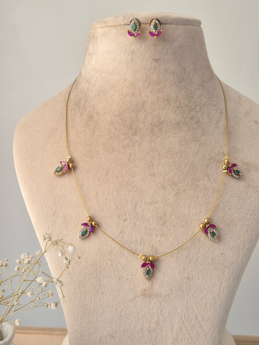 Navira Invisible Chain Necklace Set