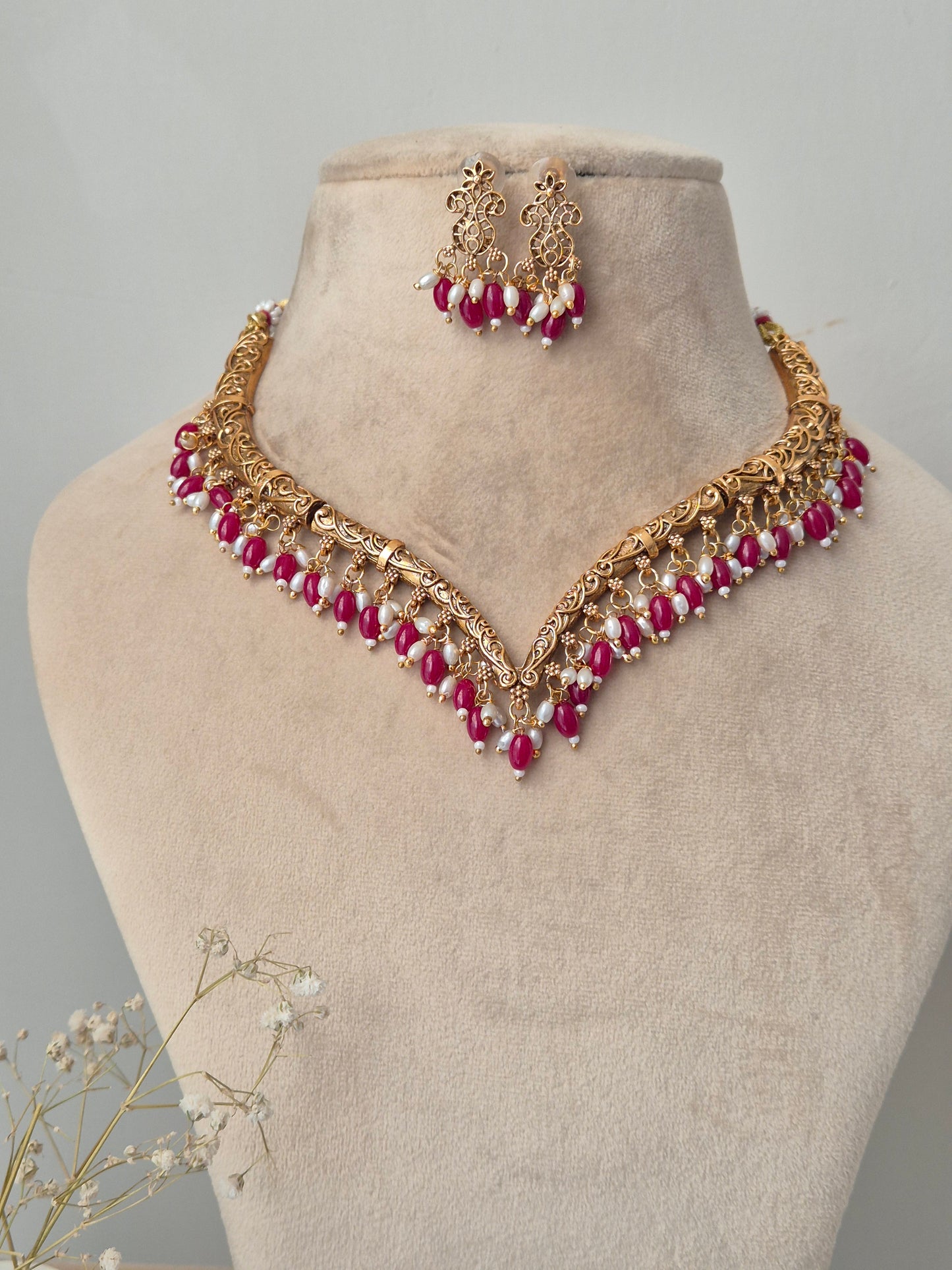 Mishika Necklace Set