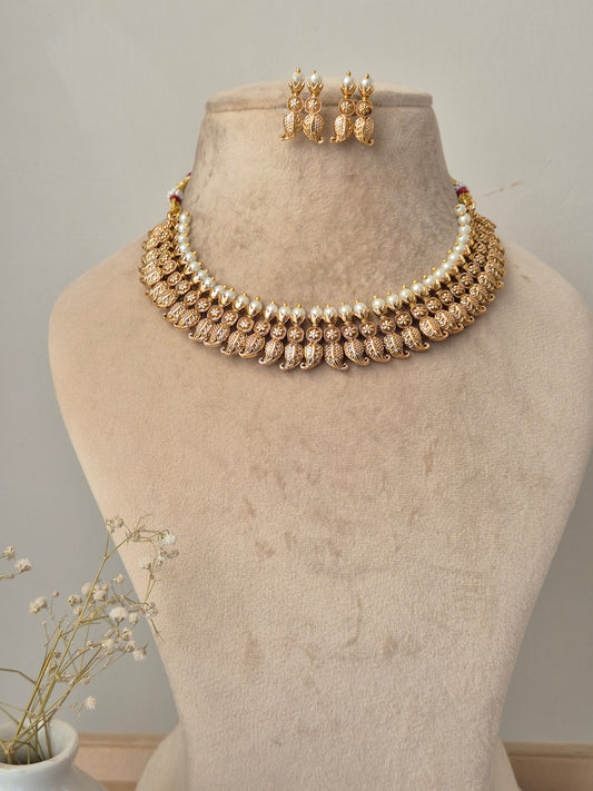 Pramita Necklace Set