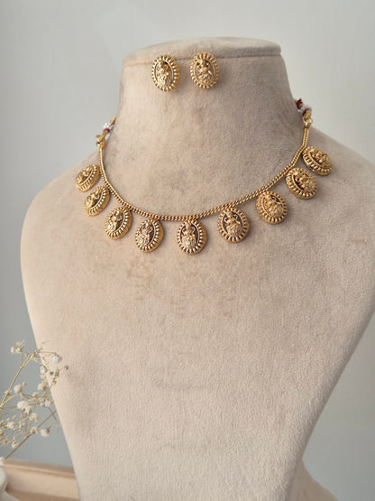 Navisha Necklace Set
