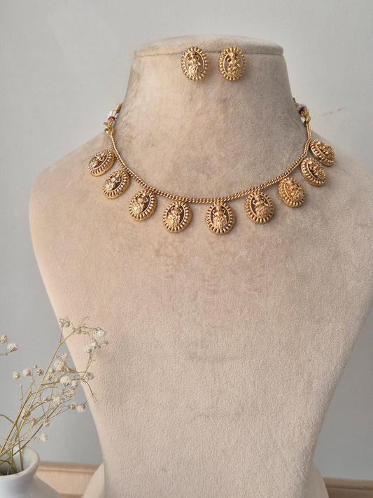 Navisha Necklace Set