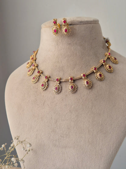 Pritha Necklace Set