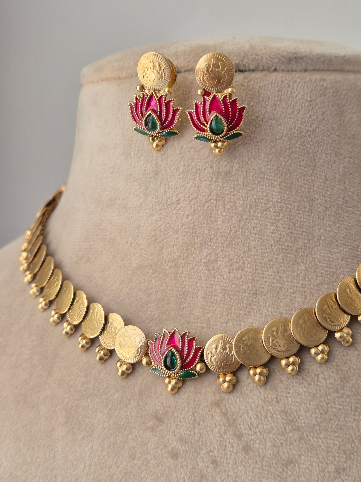 Sajani Necklace Set