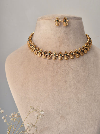Rahi Necklace Set