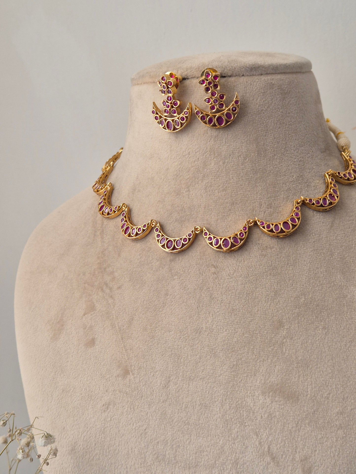 Kiyana Necklace Set