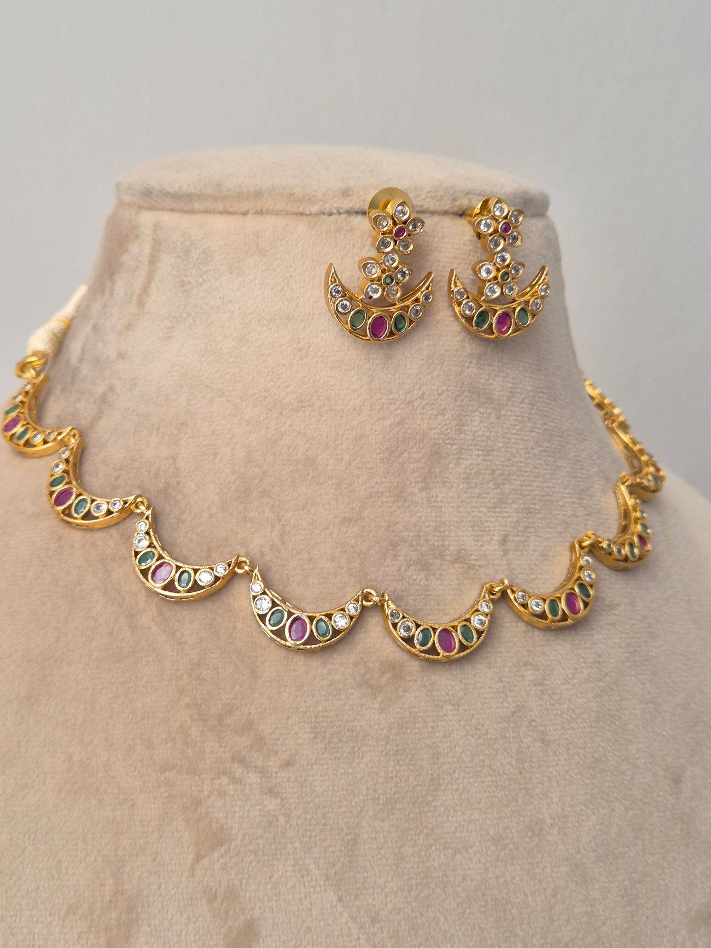 Alani Necklace Set