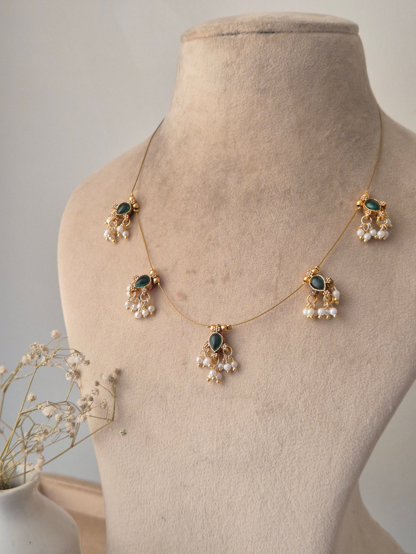 Reversible Ari Invisible Chain Necklace