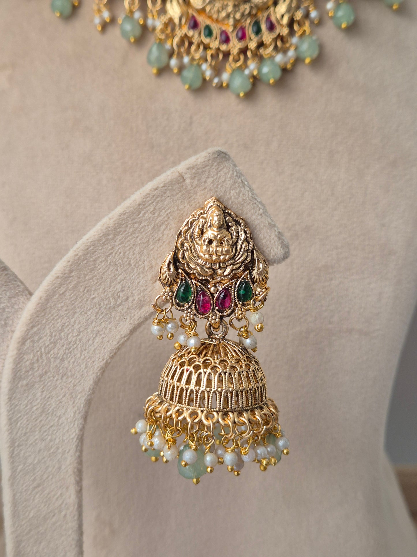 Matangi Necklace Set