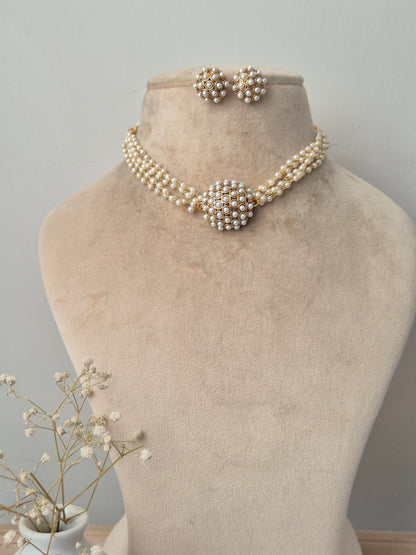 Dakshita Choker Set